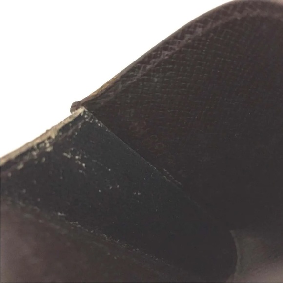 Louis Vuitton Damier Case - Picture 6 of 8